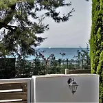 Al Mare بيت للعطل