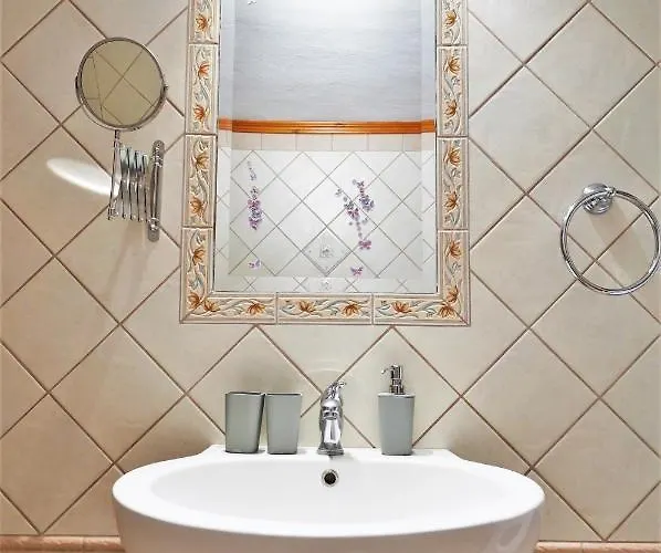 Al Mare بيت للعطل