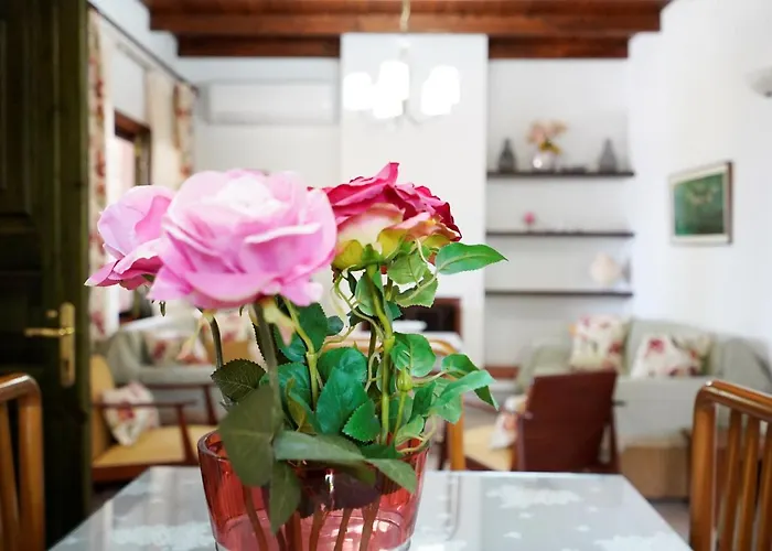 بيت للعطل Al Mare *